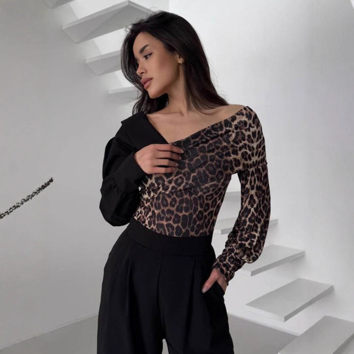 Dame Elegant off-the-shoulder top med dyremotiv Stilla