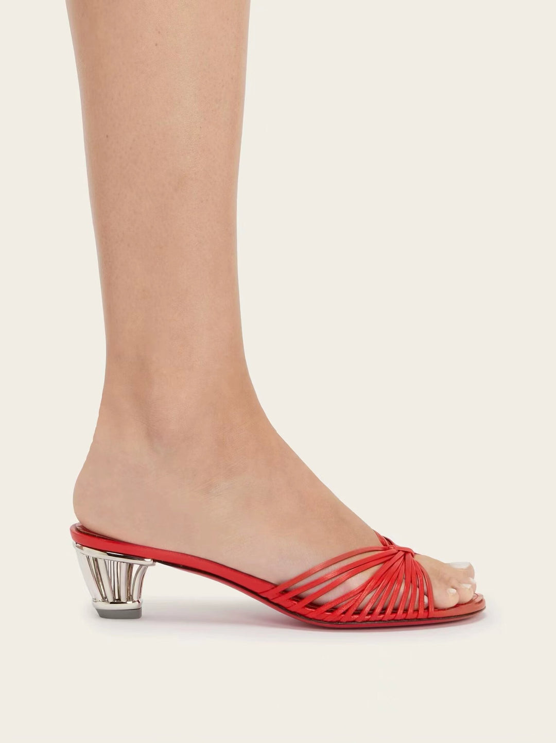 Femme Open-Toe Slide-sandaler med dekorativ bue og skulpturel hæl Stilla