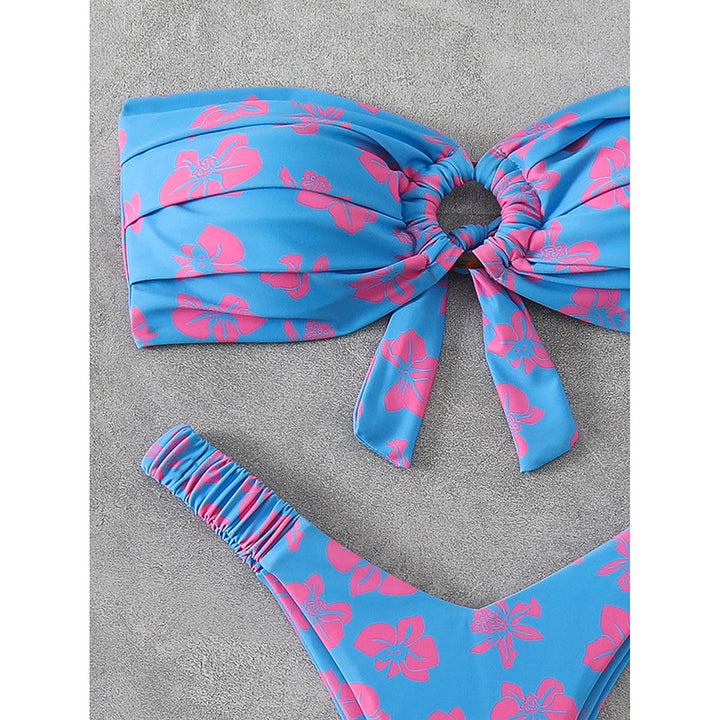 Dame Bandeau-Bikini-sæt med floral design og ringakcent Stilla