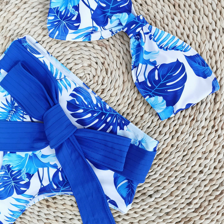 Dame bikini-sæt med spændende flæse-design og stilfuldt taljebælte Stilla