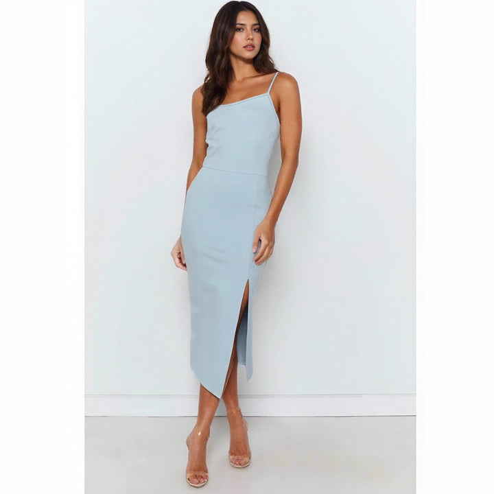 Dame Elegant midi kjole med asymmetrisk kant og slids Skovae