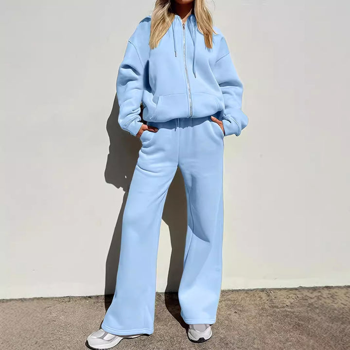 Kvinders afslappet fritidssæt med moderne oversized hoodie og løse bukser