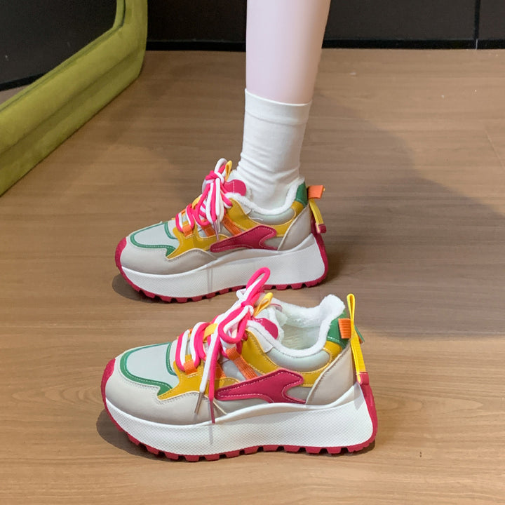Dame Sneaker med tyk sål og slidstærkt overmateriale Stilla