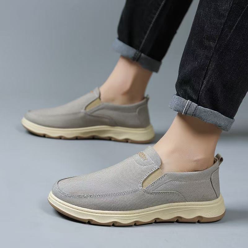 Femme Slip-On Fritidssko med fleksibel komfort og stil Stilla