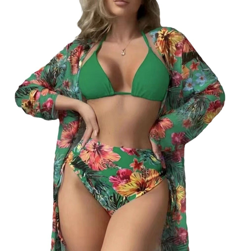 Dame bikini-sæt med tropisk blomstermønster og gennemsigtig kimono Stilla