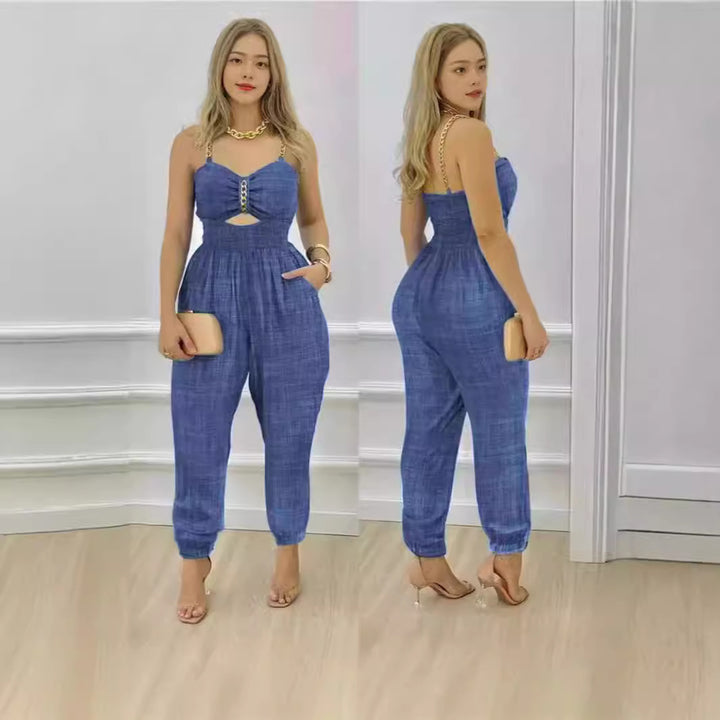 Dame jumpsuit med særlige cut-out-detaljer og elegante stropper Stilla