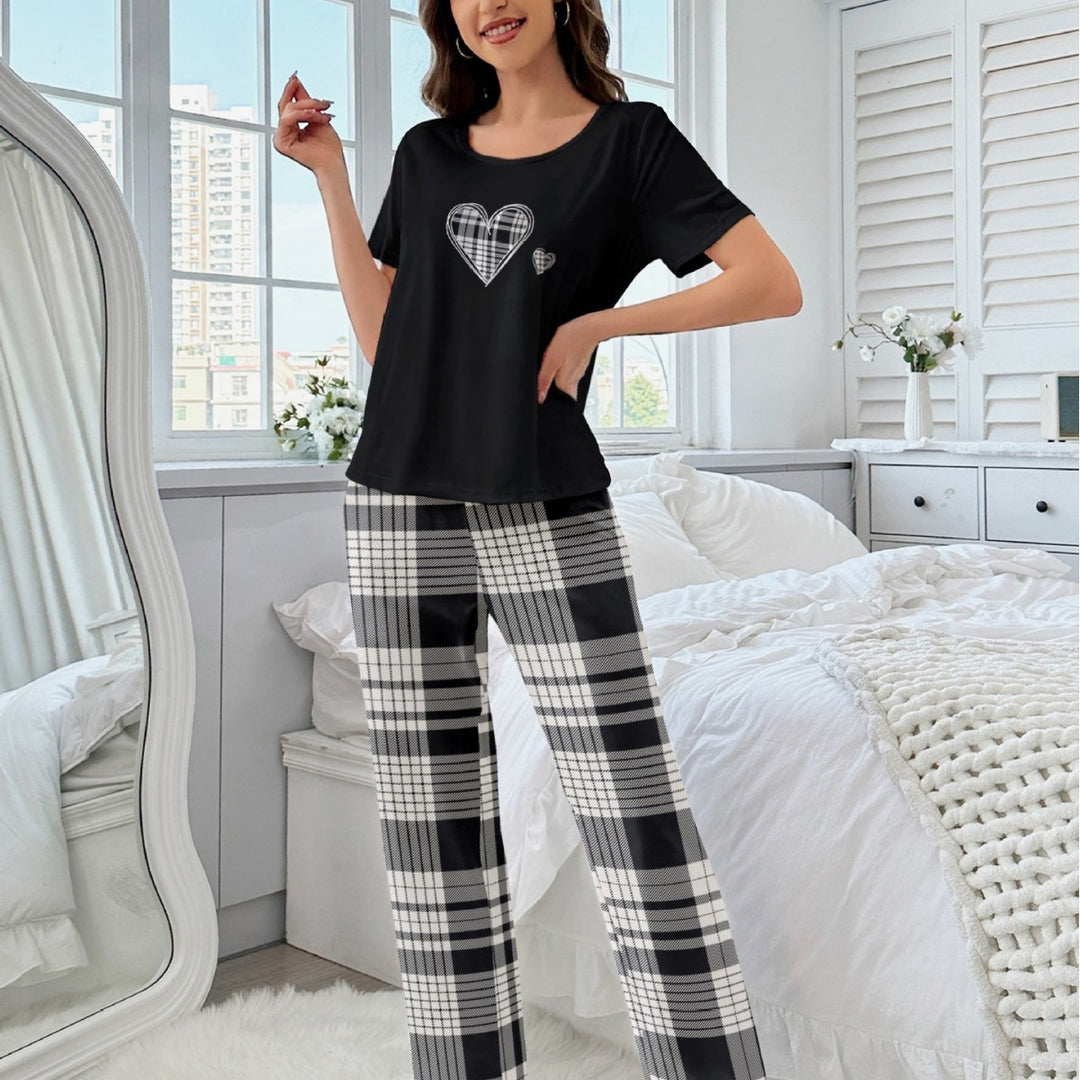 Dame pyjamasæt med hjerte-motiv og ternet bukser Stilla