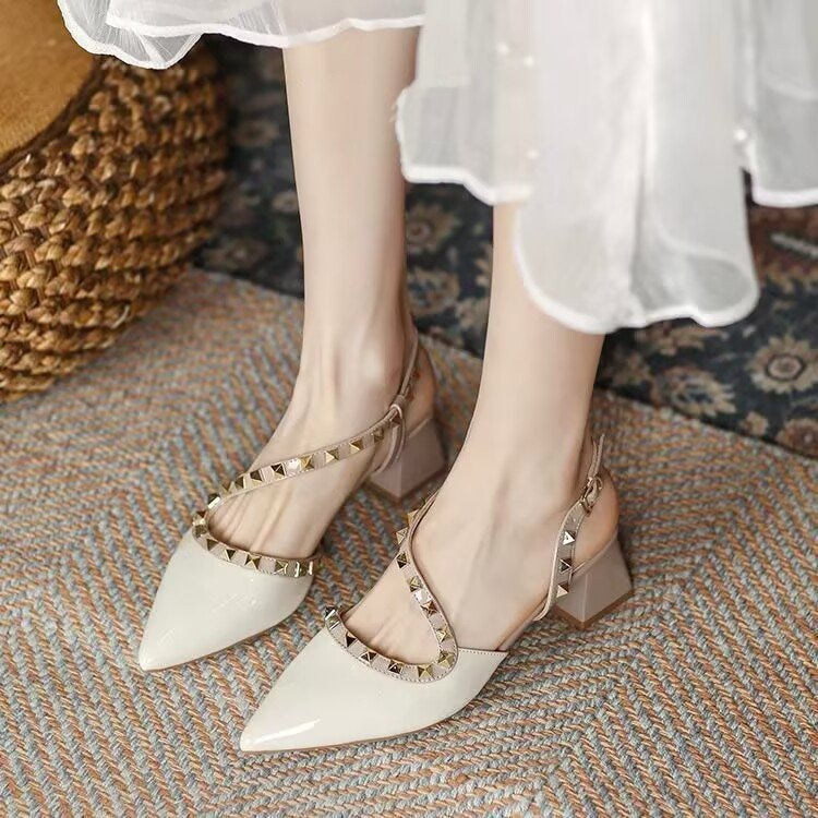 Damer elegante Slingback-pumps med dekorative nitter og komfortabel blokhæl Stilla