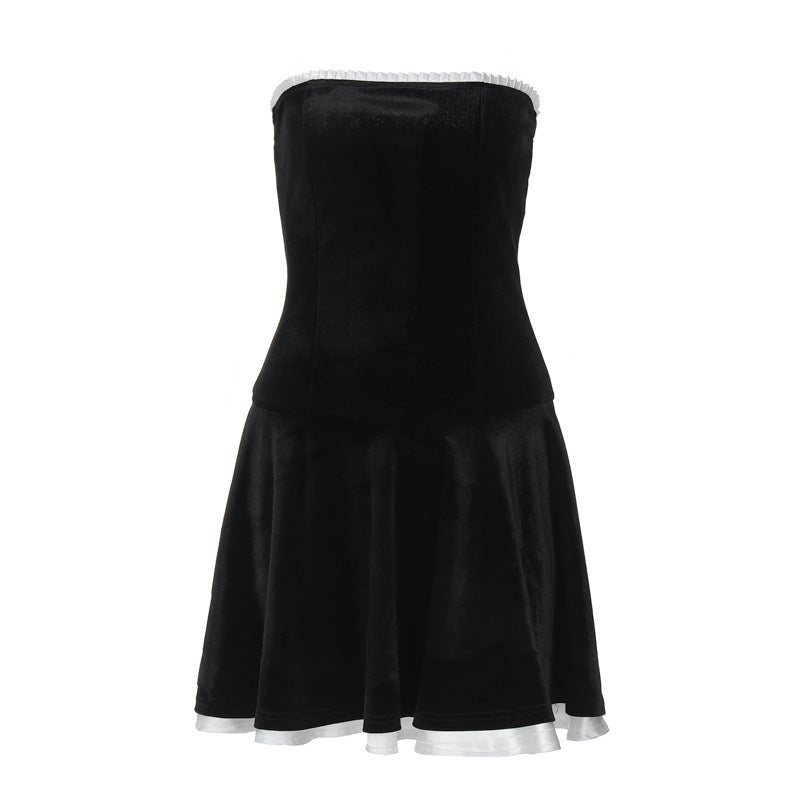 Dame off-the-shoulder festkjole med voluminøs nederdel og fine detaljer Stilla
