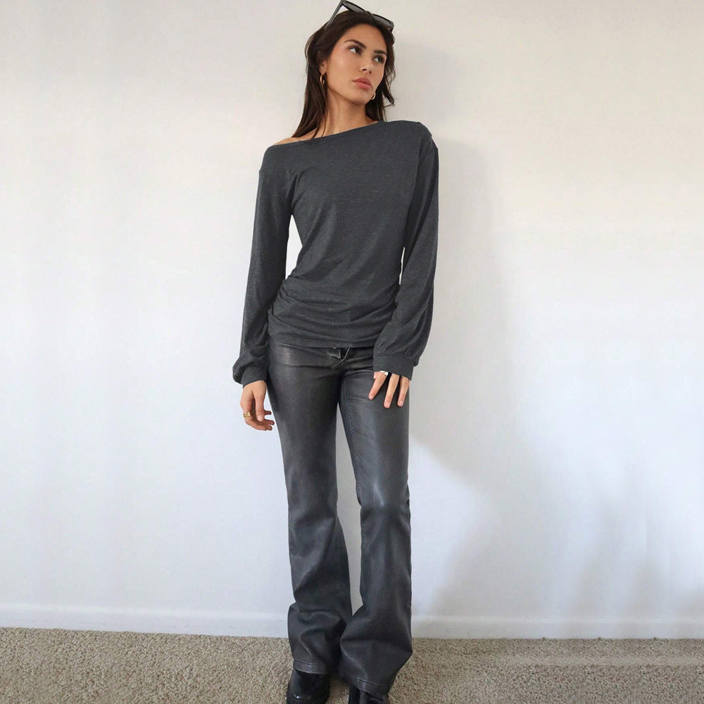 Kvinders afslappede off-shoulder langærmet skjorte med elegante flæsedetaljer Stilla