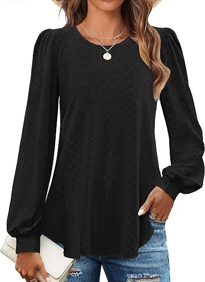 Damebluse med puffærmer og hulmønster Stilla