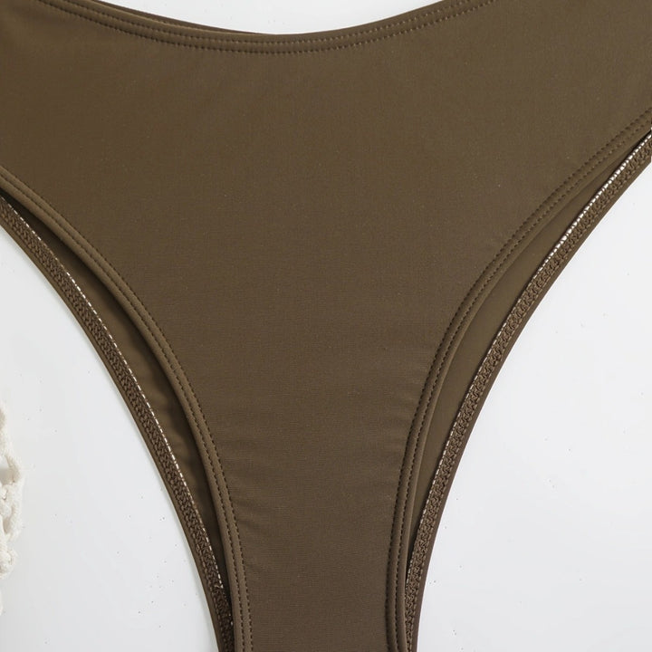 Dame Højskåret Bikini med raffineret Sløjfebinding og formende Snit Stilla
