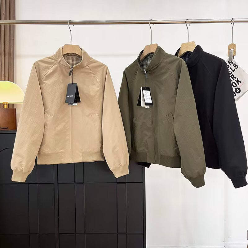 Damernes fashionable overgangsjakke med høj krave og praktiske lommer Stilla