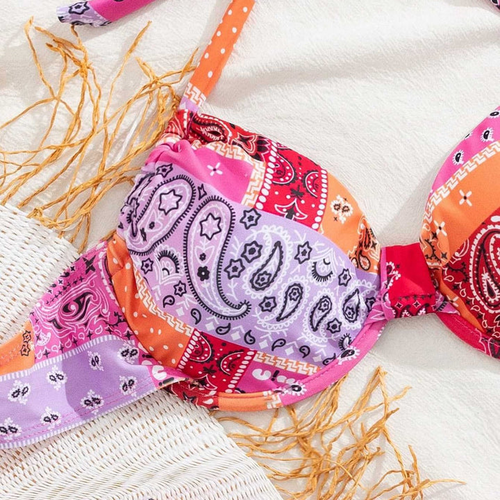 Dame triangel-bikini med justerbar underdel og unikt mønster Skovae