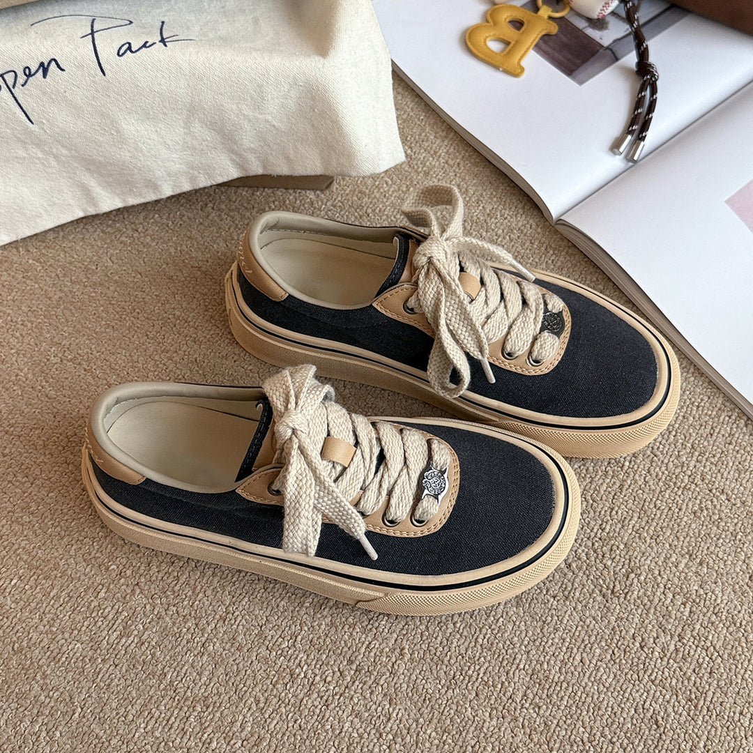 Femme Casual Canvas Sneakers med strukturerede detaljer Stilla