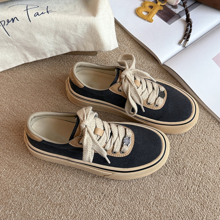 Femme Casual Canvas Sneakers med strukturerede detaljer Stilla