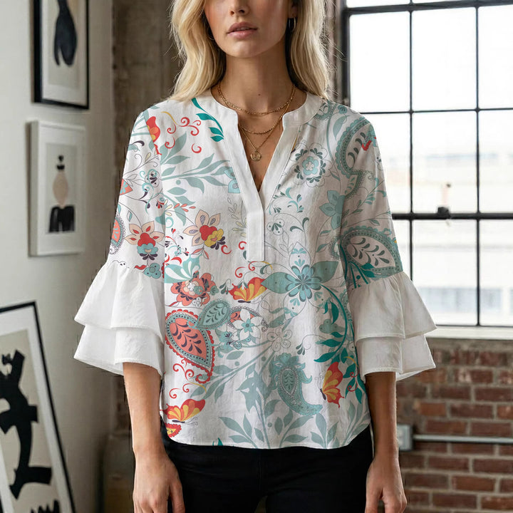 Dame elegant top med voluminøse flæsekanter og blomsterdesign Skovae