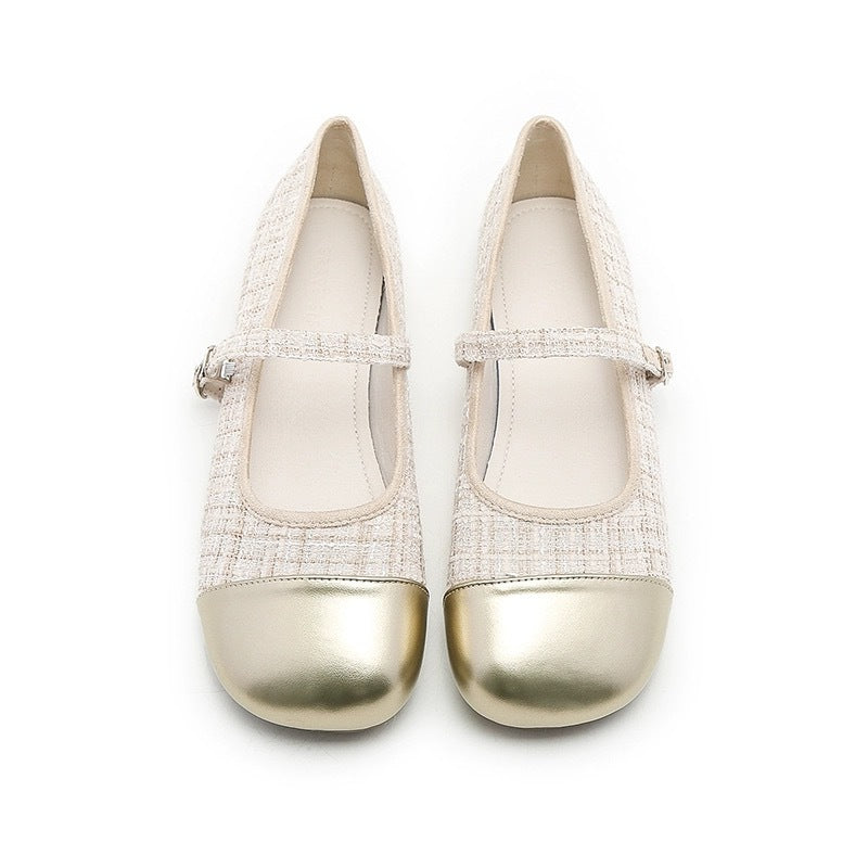 Dame ballerinaer med justerbar rem og elegant glansspids Stilla