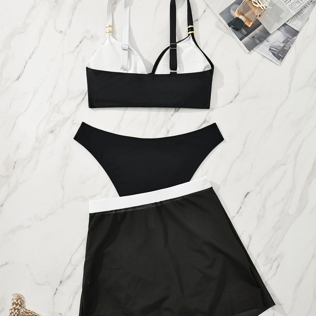 Dame Sporty Bikini med afslappet indpakningsskørt Skovae