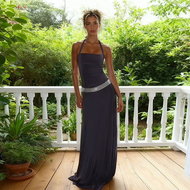 Dame Elegant maxikjole med flot halterneck og glimmerdetaljer Skovae