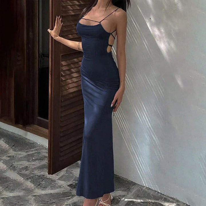 Damer maxi kjole med off-shoulder design og raffinerede snøredetaljer Stilla