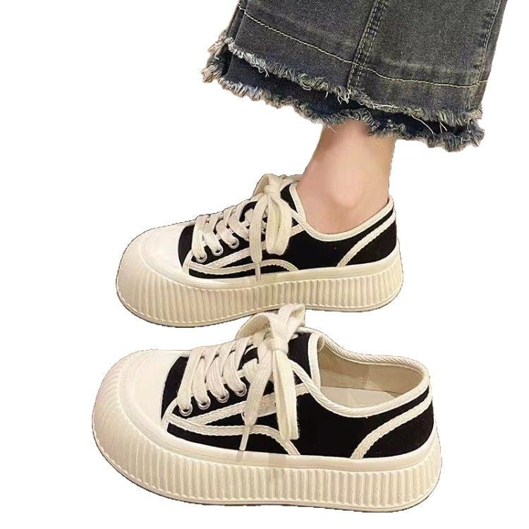 Dame Sneakers i et afslappet design med hævet platform Stilla