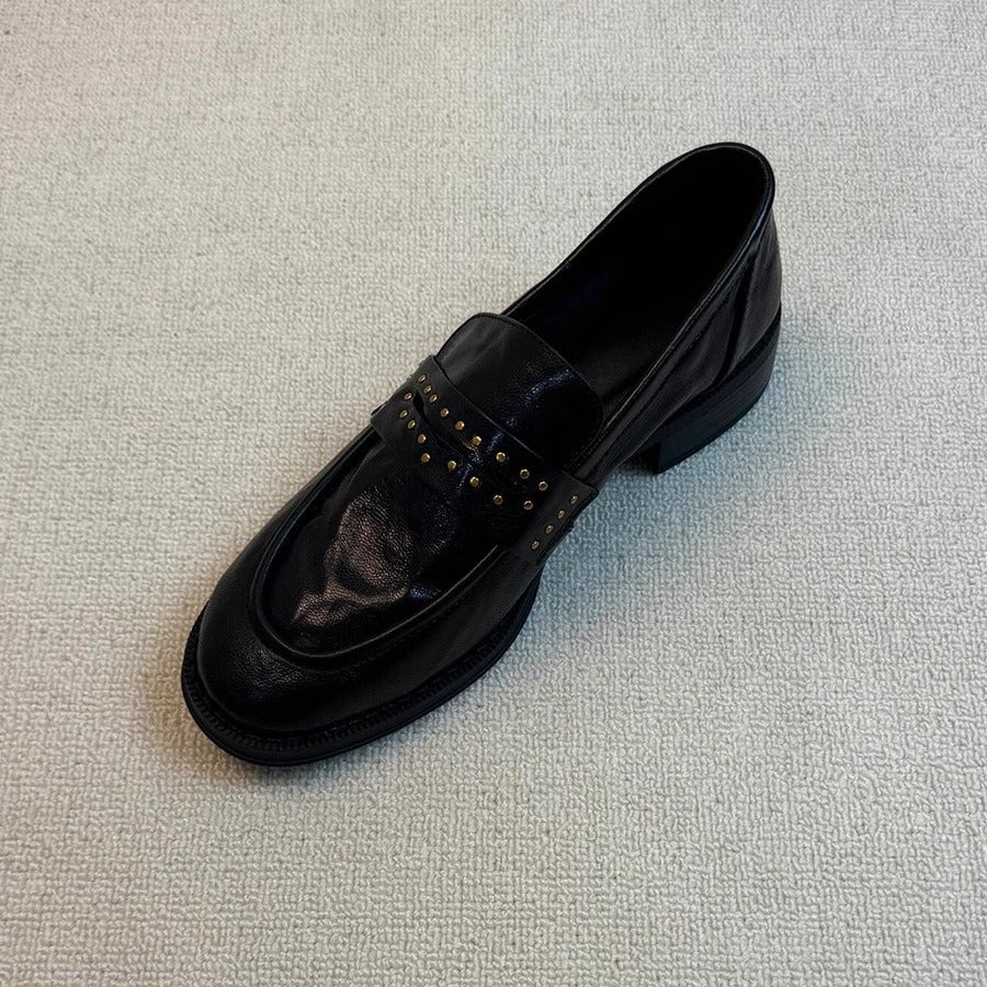 Stilfulde herre-loafers med nitter Stilla
