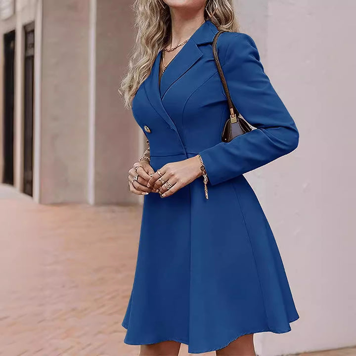 Damekjole i elegant blazer-stil med dobbelt knaplukning Stilla