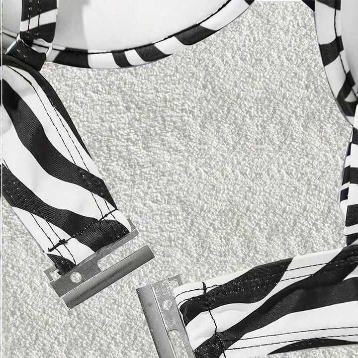 Dame triangel-bikini med raffinerede flæser og trendy zebramønster Skovae