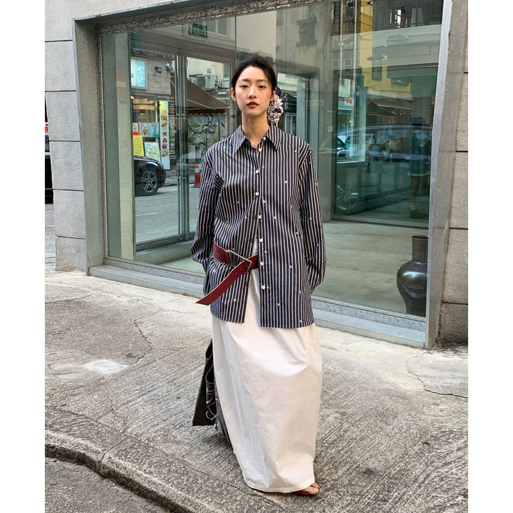 Dame Oversized Skjorte med fine striber og dekorative accenter Stilla