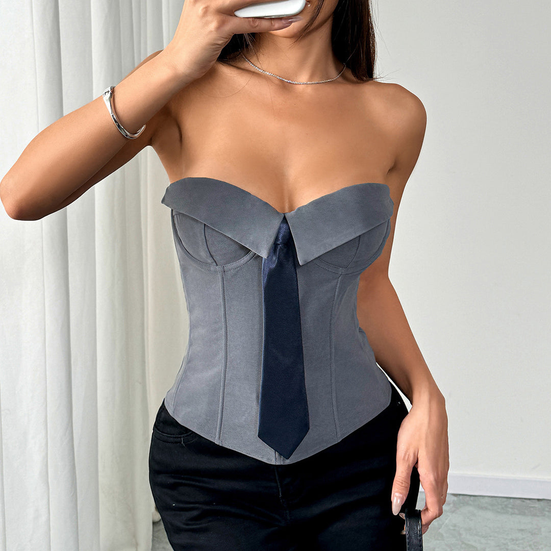 Damer Tætsiddende Bustier med elegant kraveudsmykning og farvet accent Stilla