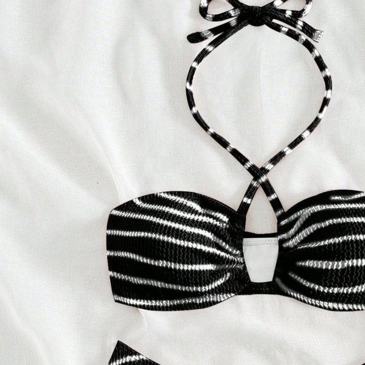 Dame bikini sæt med krydset top og høj benudskæring Stilla