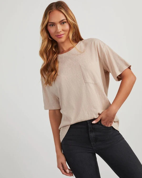 Dame afslappet oversized T-shirt med brystlomme og høj kvalitets bomuldsblanding Stilla