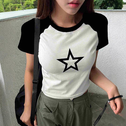 Dame Crop-T-Shirt med stilfuldt stjernemotiv og behagelig pasform Skovae