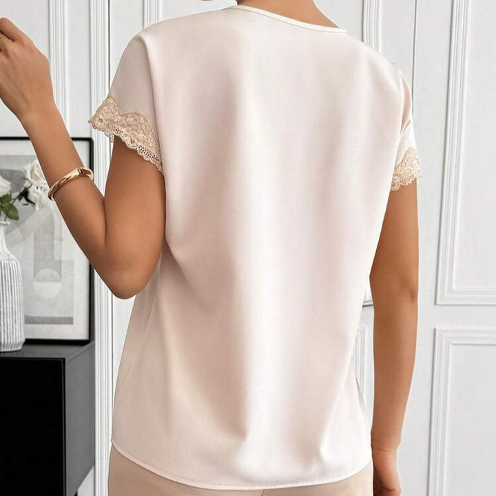 Dame bluse skjorte med floralsk spids søm og satineret finish Stilla