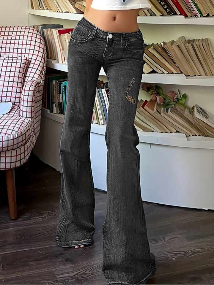 Dame Bootcut Jeans med modevask og kreative revnedetaljer Stilla