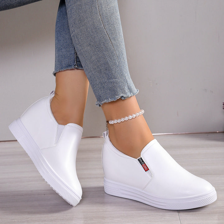 Dame Slip-On Sneakers med komfortabel plateau sål og åndbart overmateriale Stilla