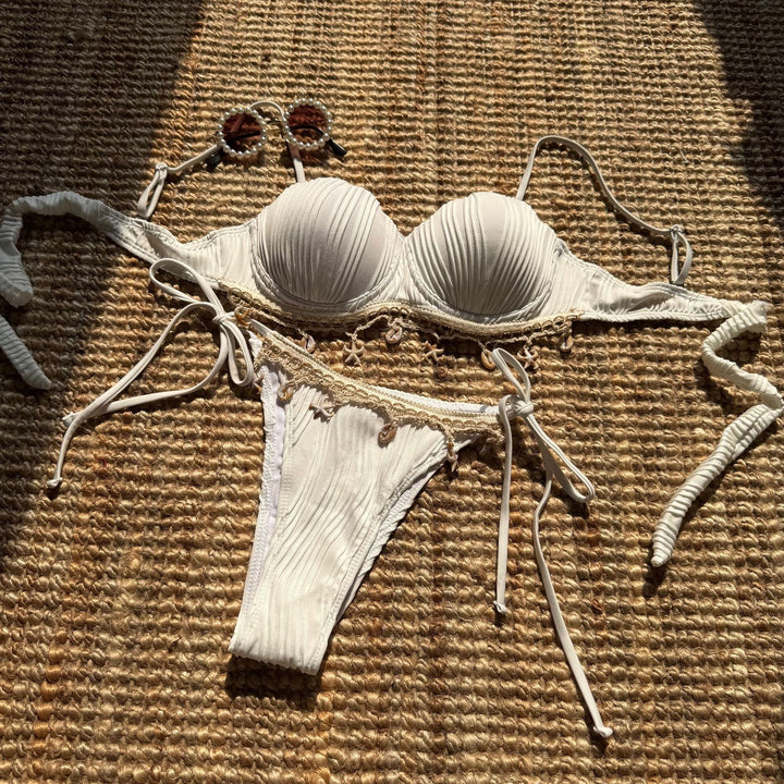 Dame bikini-sæt med elegant ribdesign og justerbare stropper Stilla
