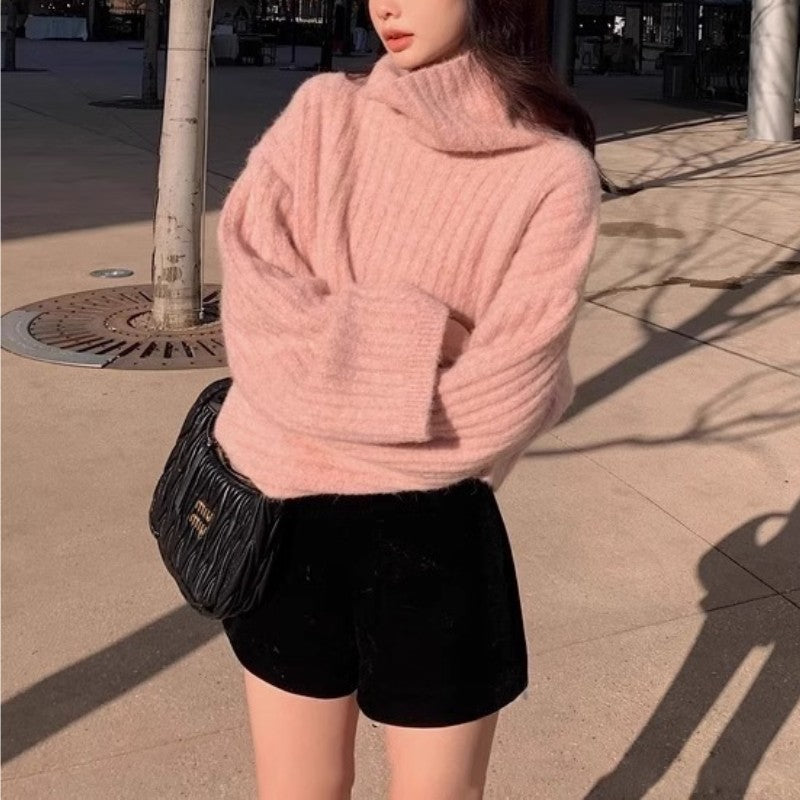 Femme Korte Ribstrikket Rullekrave Sweater Stilla