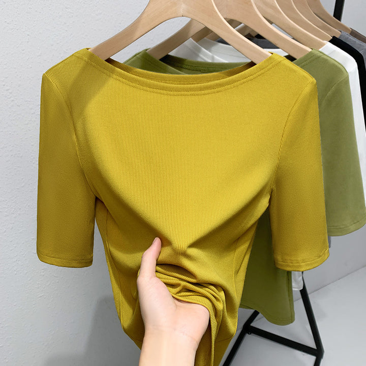 Dame Kortærmet Rib-T-shirt med elegant Rund halsudskæring og figursyet pasform Stilla