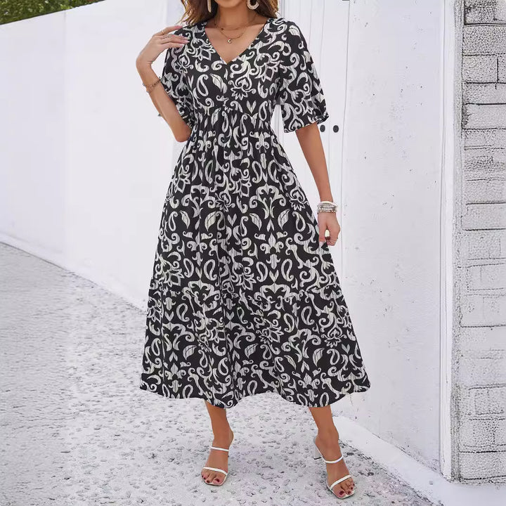 Dame Maxikjole med elegant print og lukkefri design Stilla