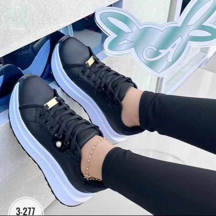 Dame Sporty og trendy Sneakers Stilla