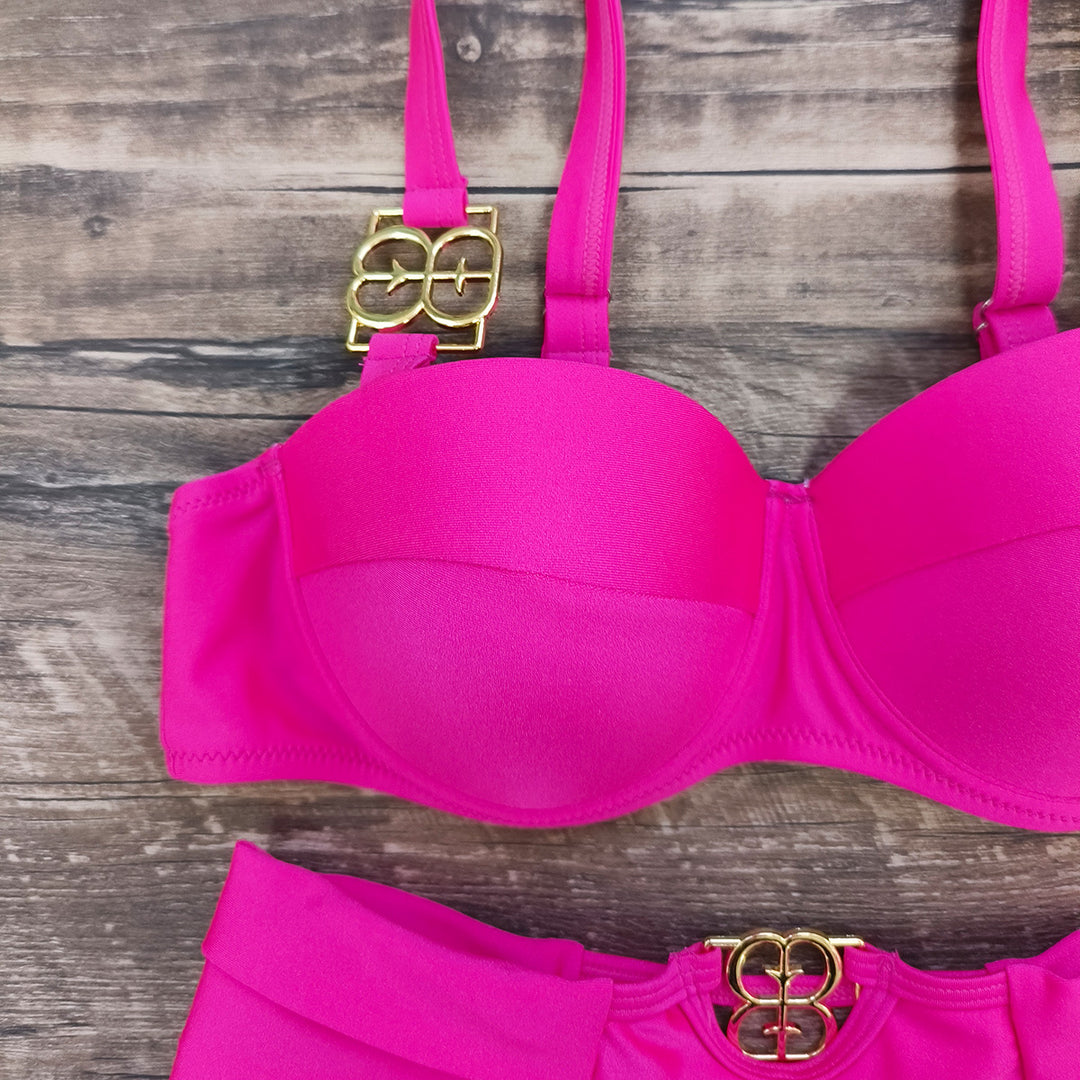 Dame bikini-sæt med elegant push-up BH og moderne højt skårne trusser Stilla