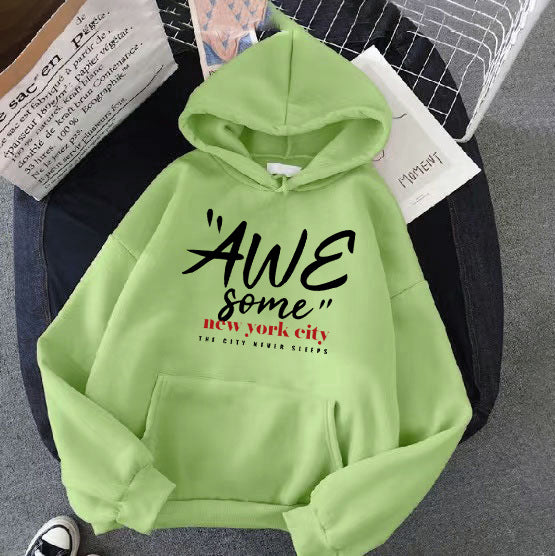 Kvindernes hoodie med stilfuld New York skrifttype Skovae