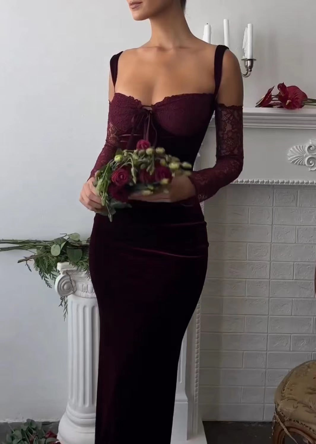 Stilla | Spidsestrop Off-Shoulder Bodycon Lang Kjole