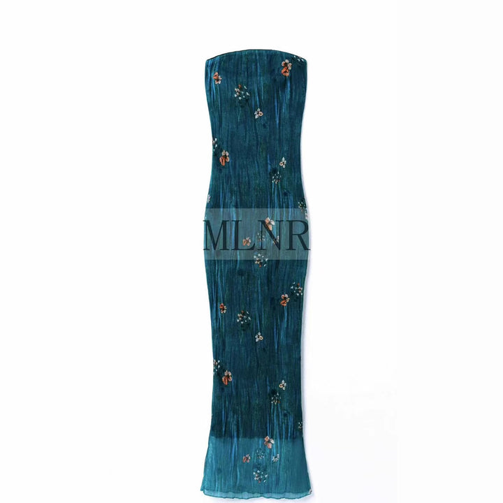 Dame sommerkjole med raffineret design og legende blomstermotiv Stilla