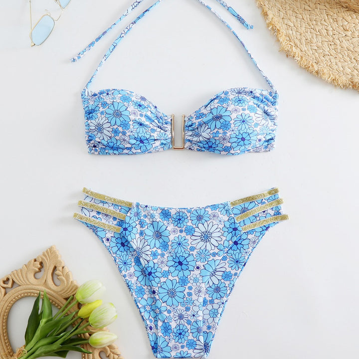 Dame bandeau-bikini med blomstret design og glinsende detaljer Stilla