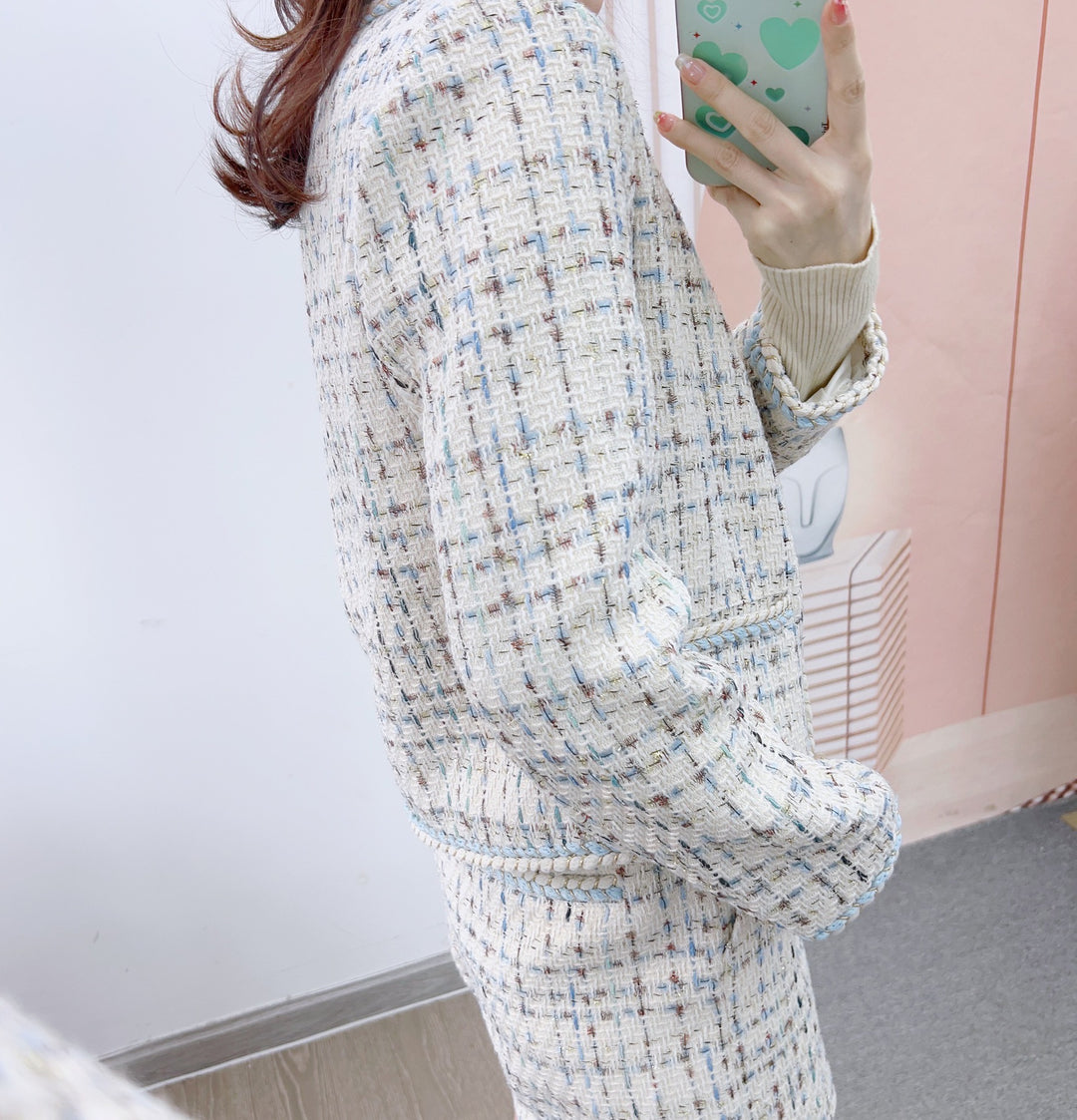 Dame Struktureret Tweed-Blazer med elegante knapdetaljer og raffineret afslutning Stilla