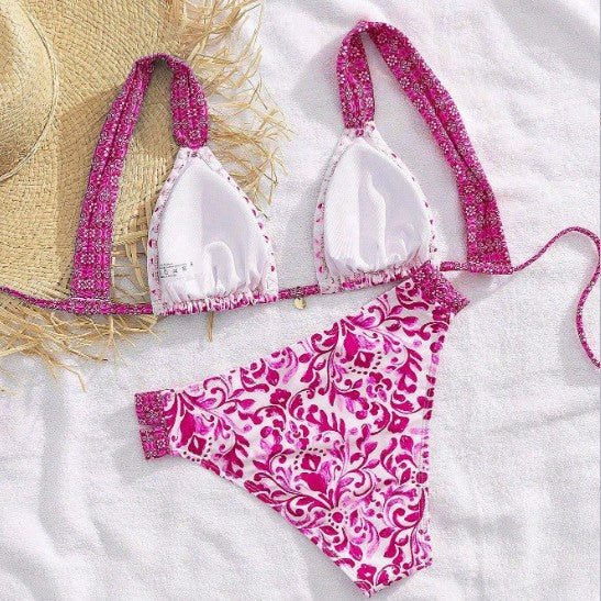 Dame bikini med dekorative volanger og elegant mønster Skovae