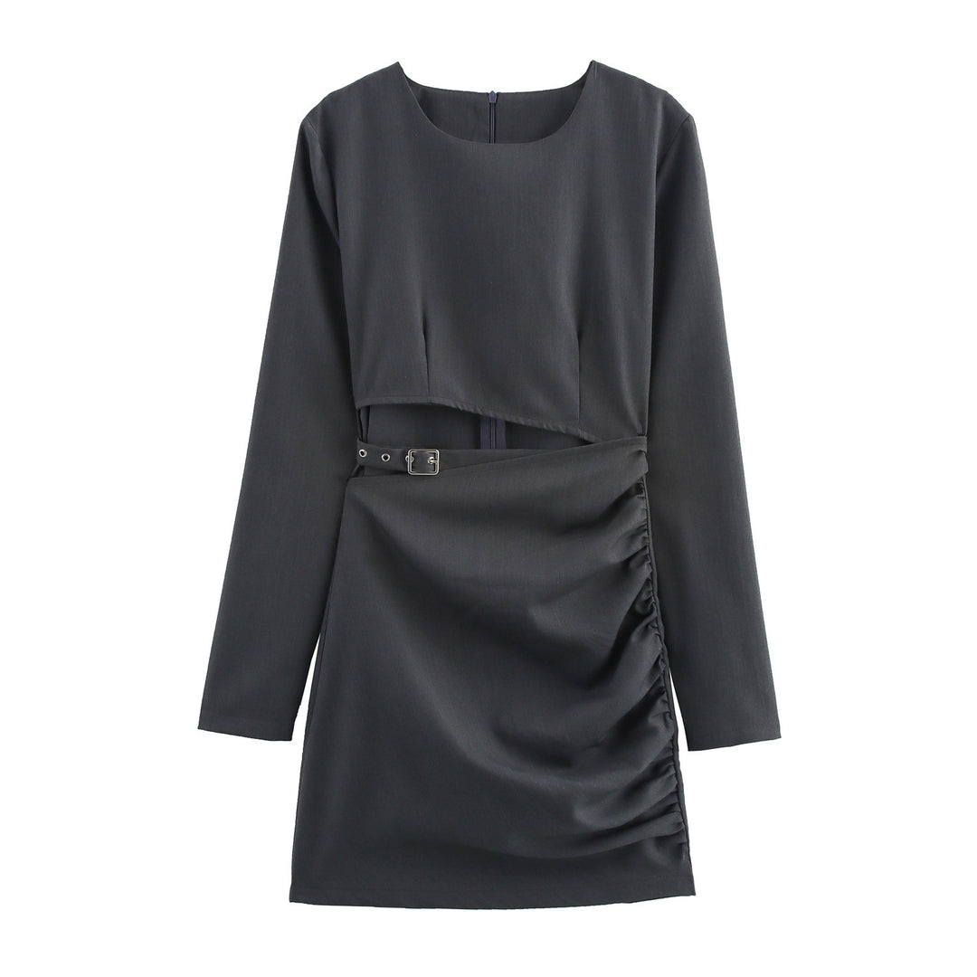 Femme Contemporary Cut Kjole med Rynke Detalje Stilla